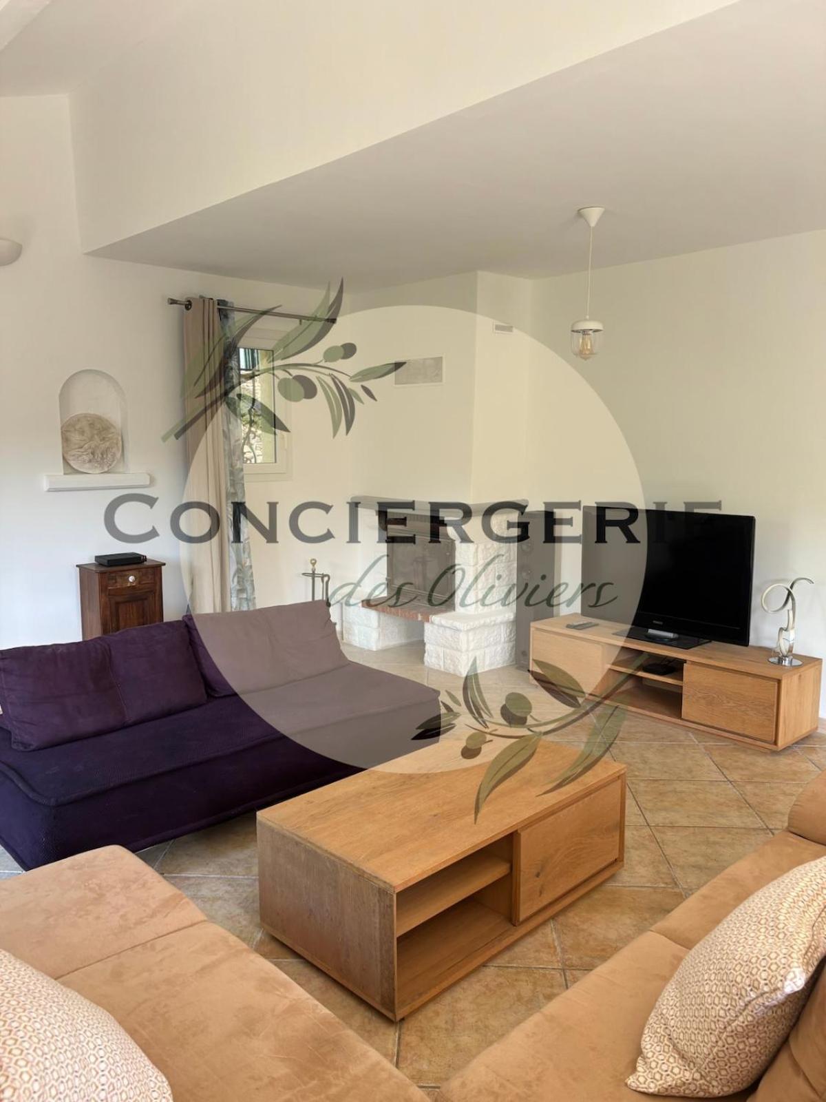 Villa Avec Piscine Belgentier Dış mekan fotoğraf
